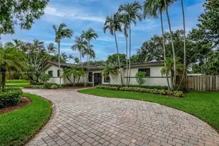 7901 SW 133rd St, Pinecrest, FL 33156 - Photo 1