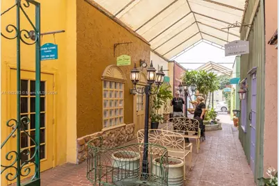 38 S Federal Hwy #4, Dania Beach, FL 33004 - Photo 1