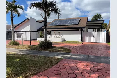 9230 SW 100th Ave Rd, Miami, FL 33176 - Photo 1