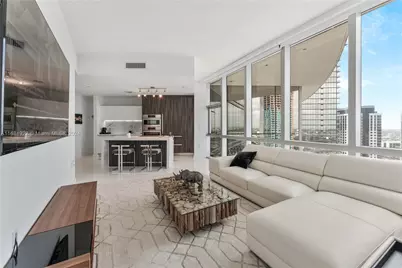 851 NE 1st Ave #3302, Miami, FL 33132 - Photo 1