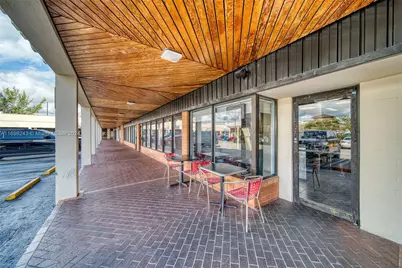 Pizzeria Take Out For Sale in Pinecrest, Pinecrest, FL 33156 - Photo 1