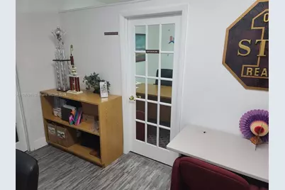 2530 SW 87 Av #107, Miami, FL 33165 - Photo 1