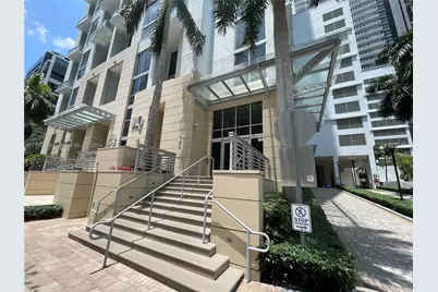 1050 Brickell Ave #812, Miami, FL 33131 - Photo 1