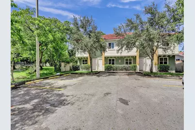 421 NW 40th Ct, Oakland Park, FL 33309 - Photo 1