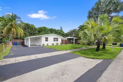 920 NW 34th Way, Lauderhill, FL 33311 - Photo 1