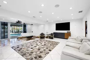 1229 Coral Ln, Hollywood, FL 33019 - Photo 1