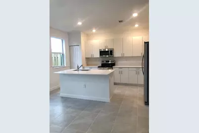 2651 SE 10th St #2651, Homestead, FL 33035 - Photo 1