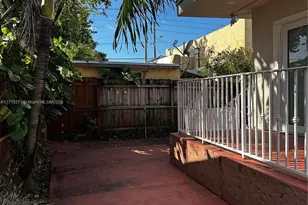 1870 NW 5th St, Miami, FL 33125 - Photo 1