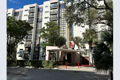 16919 N Bay Rd #304, Sunny Isles Beach, FL 33160 - Photo 1