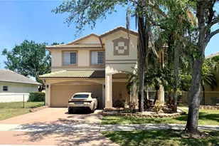 20585 SW 5th St, Pembroke Pines, FL 33029 - Photo 1