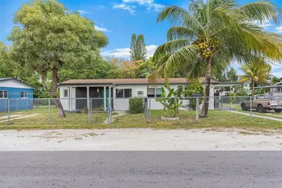 1755 NE 148th St, Miami, FL 33181 - Photo 1