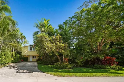 669 S Mashta Dr, Key Biscayne, FL 33149 - Photo 1