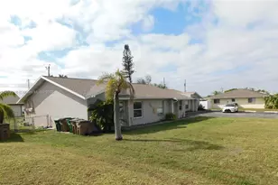 508 SE 7th St, Cape Coral, FL 33990 - Photo 1