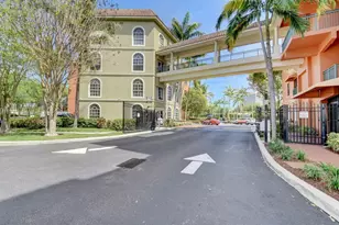 1610 Presidential Way, West Palm Beach, FL 33401 - Photo 1