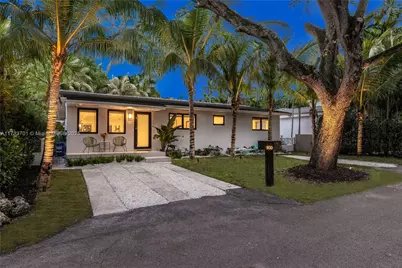 800 NE 70th St, Miami, FL 33138 - Photo 1
