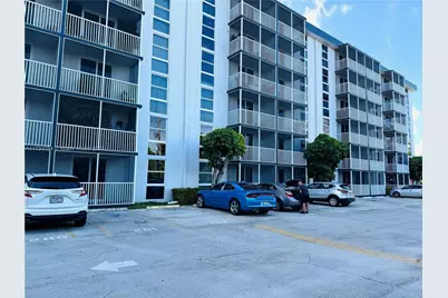 16950 W Dixie Hwy #a429, North Miami Beach, FL 33160 - Photo 1