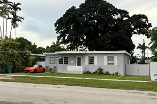 121 W 42nd St, Hialeah, FL 33012 - Photo 1