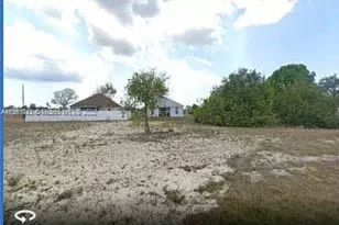 1162 NW 4th Ave, Cape Coral, FL 33993 - Photo 1