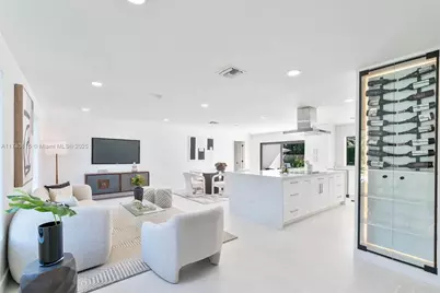 14091 SW 82nd Pl, Palmetto Bay, FL 33158 - Photo 1