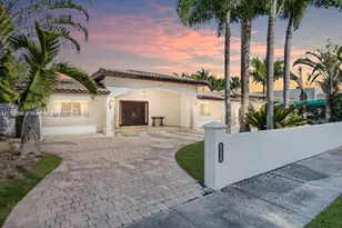 2015 N Hibiscus, North Miami, FL 33181 - Photo 1