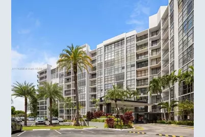 800 Parkview Dr #507, Hallandale Beach, FL 33009 - Photo 1