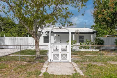 805 Sultan Ave, Opa-Locka, FL 33054 - Photo 1