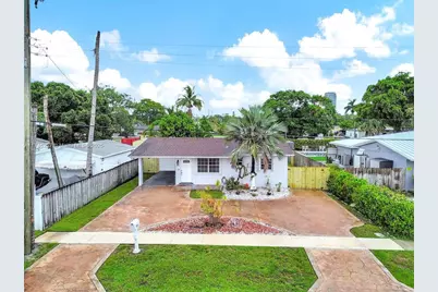 713 SW 6th Ave, Hallandale Beach, FL 33009 - Photo 1