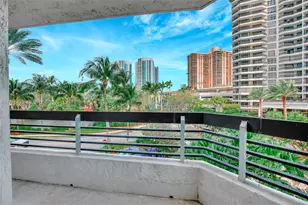 19101 NE 36th Ct, Aventura, FL 33180 - Photo 1