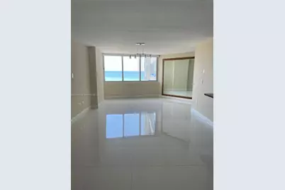 7135 Collins Ave #832, Miami Beach, FL 33141 - Photo 1