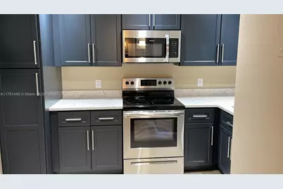 120 Royal Park Dr #2D, Oakland Park, FL 33309 - Photo 1