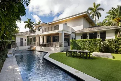 2555 Regatta Ave, Miami Beach, FL 33140 - Photo 1