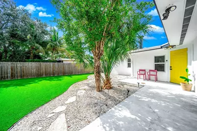 362 Glouchester St, Boca Raton, FL 33487 - Photo 1