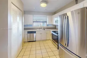 9320 Sunrise Lakes Blvd, Sunrise, FL 33322 - Photo 1
