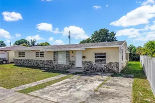 16560 SW 102nd Ct, Miami, FL 33157 - Photo 1