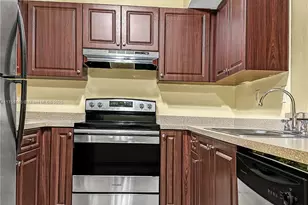 250 W Palm Cir W, Pembroke Pines, FL 33025 - Photo 1