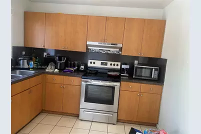 7987 NW 7th St #D8, Miami, FL 33126 - Photo 1