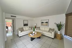 10023 SW 77th Ct, Miami, FL 33156 - Photo 1