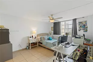 2780 NE 183rd St, Aventura, FL 33160 - Photo 13