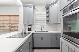 30 SW 5th St, Dania Beach, FL 33004 - Photo 1