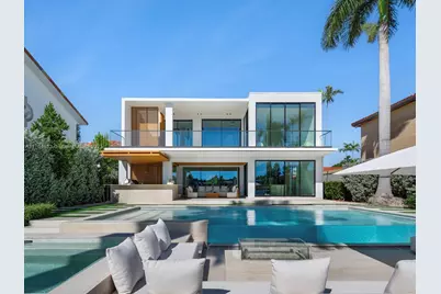 94 S Hibiscus Dr, Miami Beach, FL 33139 - Photo 1