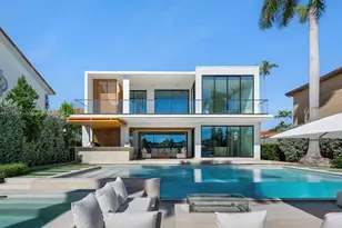 94 S Hibiscus Dr, Miami Beach, FL 33139 - Photo 1