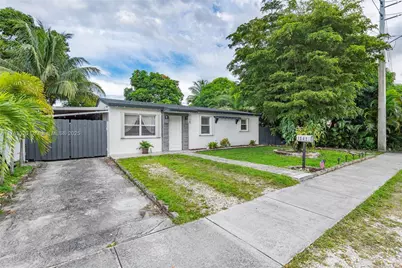1541 N 72nd Ave, Hollywood, FL 33024 - Photo 1