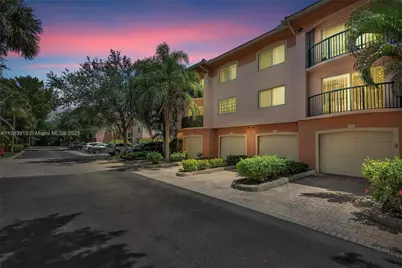 2125 SE 10th Ave #1013, Fort Lauderdale, FL 33316 - Photo 1