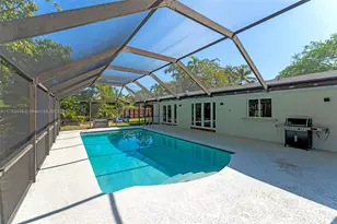 17554 SW 85th Ave, Palmetto Bay, FL 33157 - Photo 1