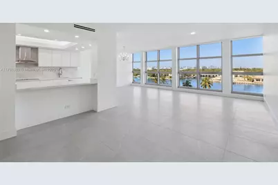 5055 Collins Ave #7M, Miami Beach, FL 33140 - Photo 1