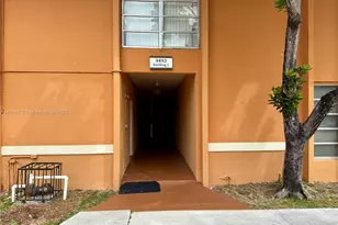 9493 SW 76th St, Miami, FL 33173 - Photo 1