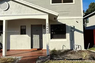 10449 NW 6th St, Pembroke Pines, FL 33026 - Photo 1