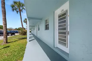 606 SW Natura Blvd, Deerfield Beach, FL 33441 - Photo 1