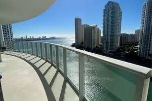300 S Biscayne Blvd, Miami, FL 33131 - Photo 1