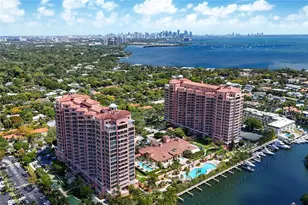 60 Edgewater Dr, Coral Gables, FL 33133 - Photo 1